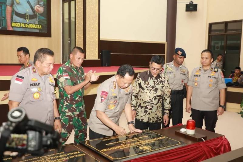 KAPOLRI RESMIKAN MAPOLDA KALIMANTAN UTARA